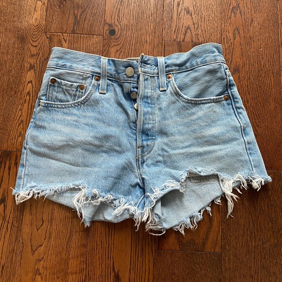Shorts | Levis Shorts 24w | Poshmark
